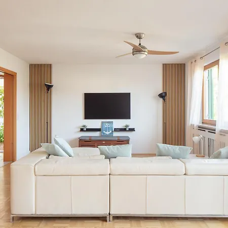 Holiday home Moewe Uberlingen