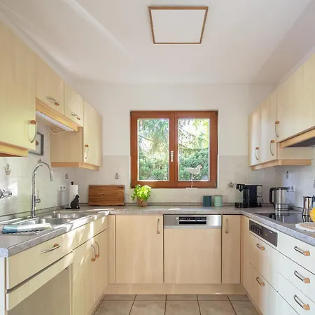 Apartman Moewe Mit Viel Freiraum, Ruhig Gelegen Im Alten Ortskern