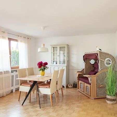 Moewe Mit Viel Freiraum, Ruhig Gelegen Im Alten Ortskern Apartman *