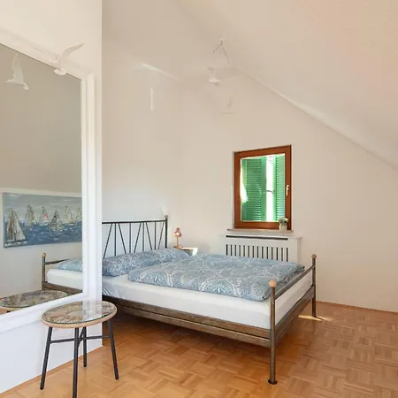 Moewe Mit Viel Freiraum, Ruhig Gelegen Im Alten Ortskern Apartman *